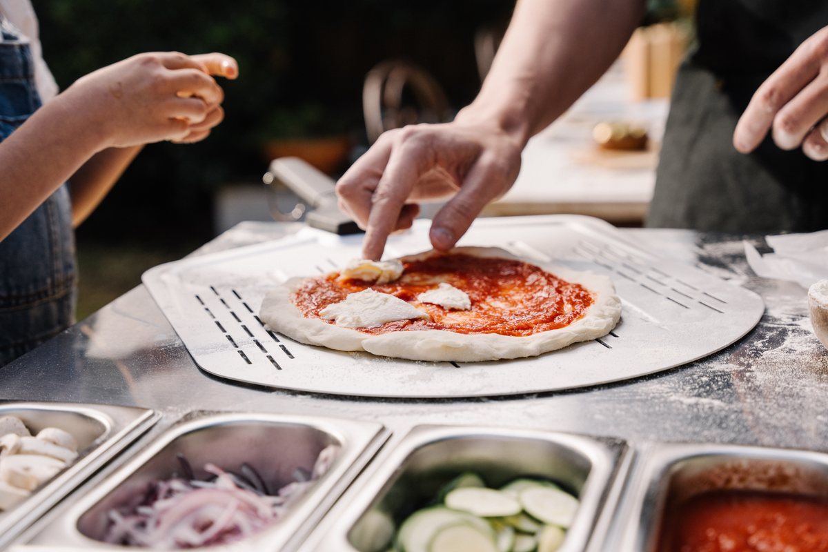 Aluminium Perforated Pizza Peel